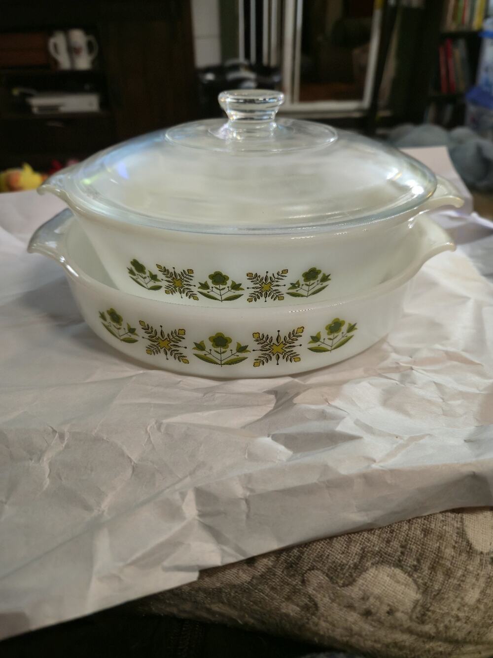 Vintage Anchor Hocking Fire-King Meadow Green Milk Glass Casserole Lot w Lid